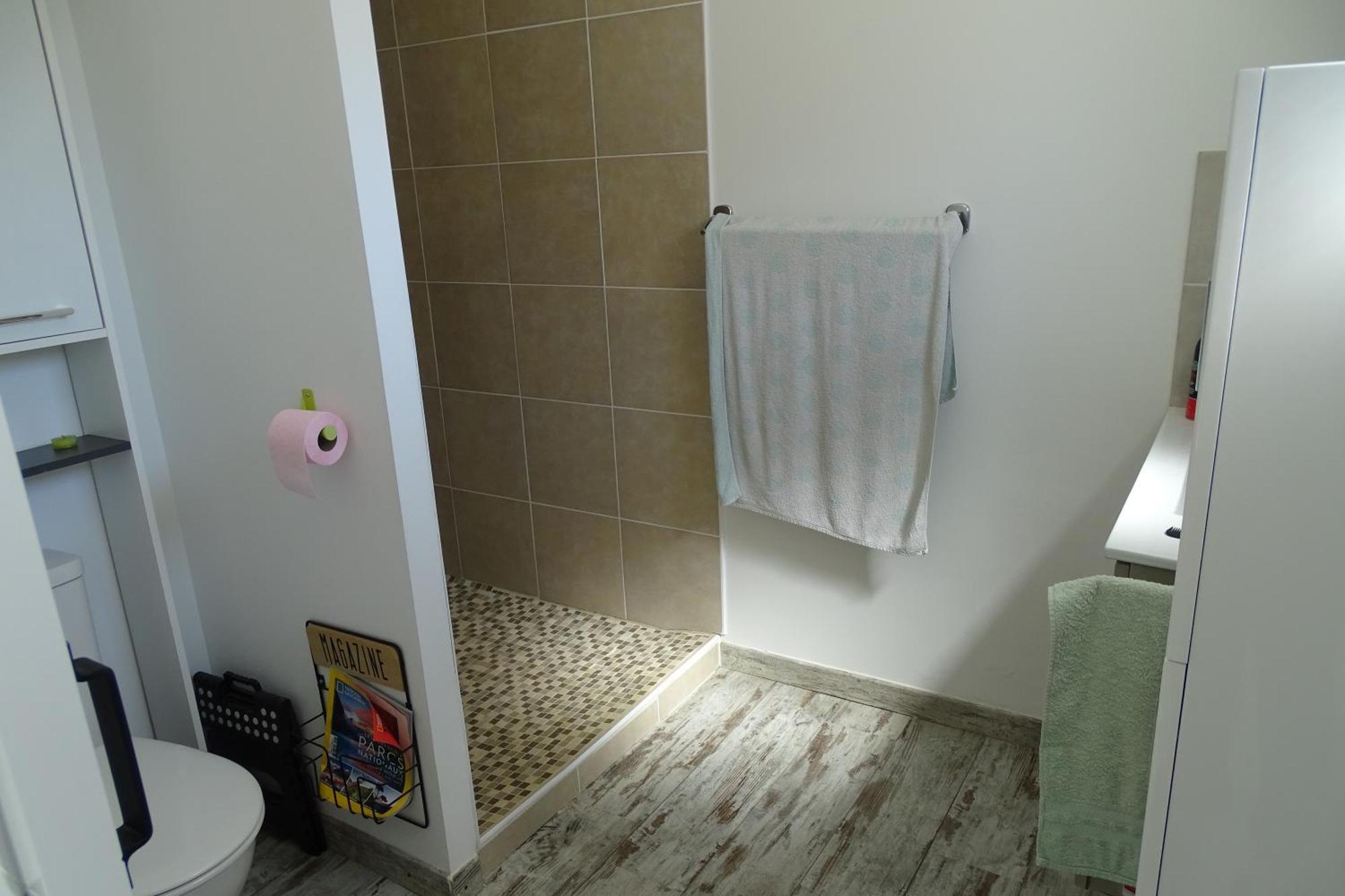 Villa Familiale Avec Piscine, Jardin A 10 Mn D'Uzes Flaux Ngoại thất bức ảnh