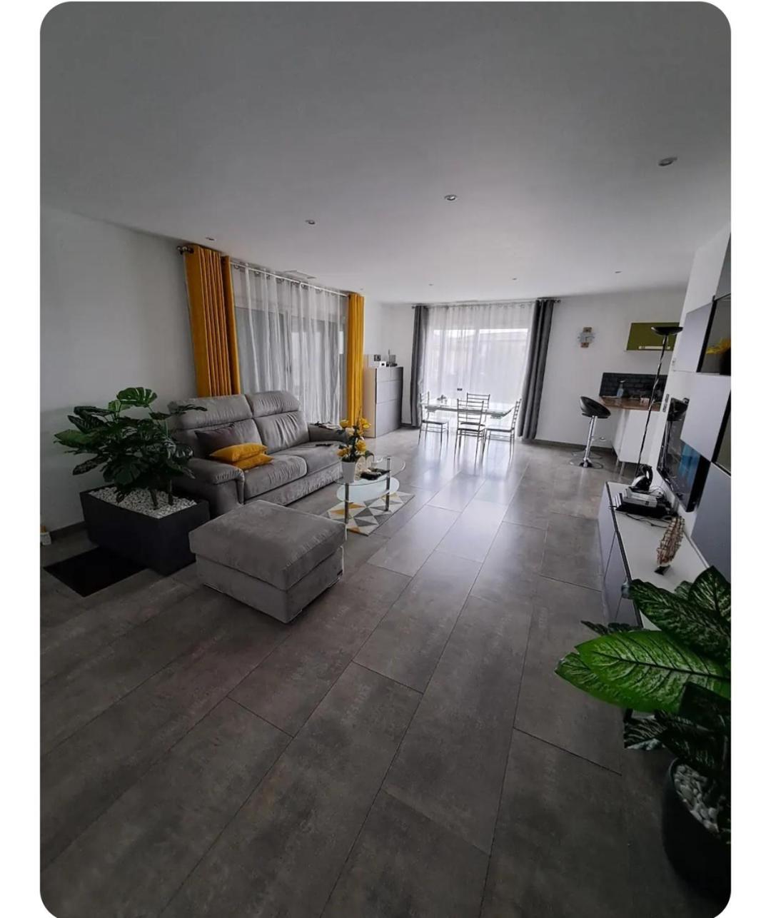 Villa Familiale Avec Piscine, Jardin A 10 Mn D'Uzes Flaux Ngoại thất bức ảnh